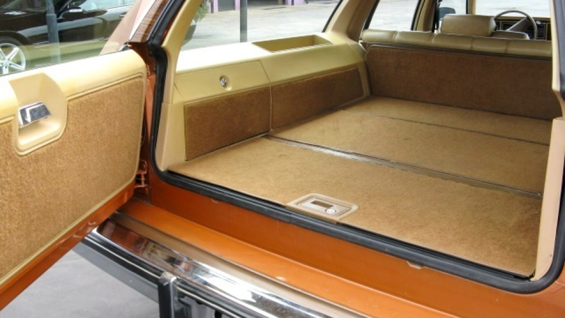 Illustration for article titled Used Car Face Off: One-Owner Finds For Fans Of Full-Size Wagons